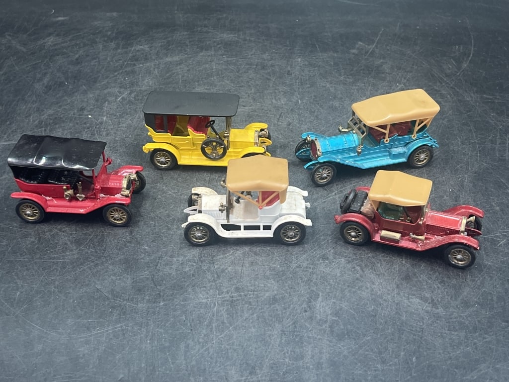 Vintage Matchbox Trucks of Yesteryear Series: Total of 5 in this lot. All the models are vintage vehicles such as Peugeot, 1909 Opel Coupe, etc. Condition is good see pictures. No refunds given.