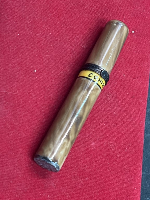 Limoge Cigar Trinket Box (1 of 3)