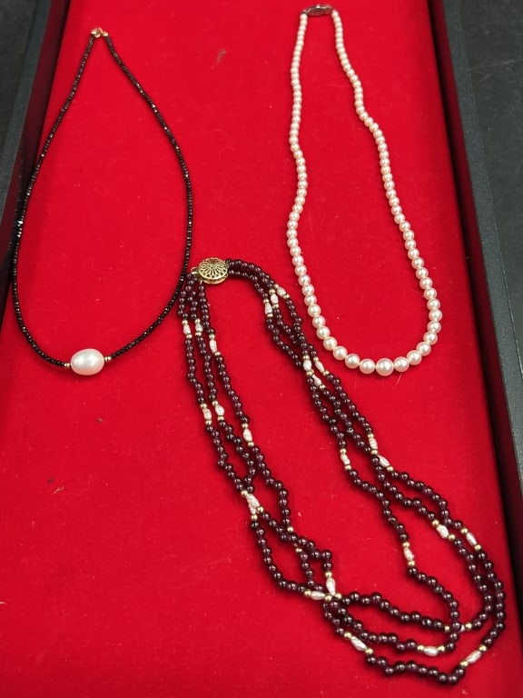 Vintage Jewelry (1 of 5)