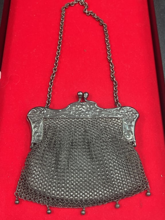 Vintage Mesh Purse (1 of 5)