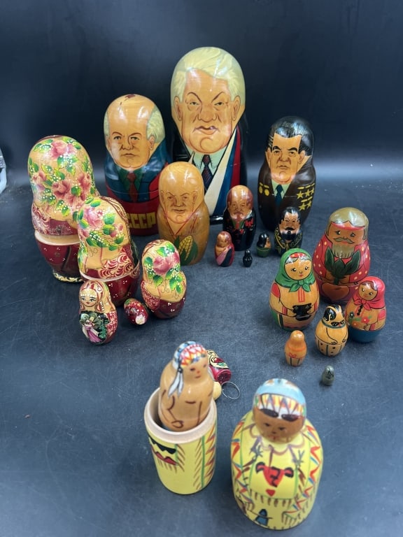 Vintage Russian Nesting Dolls (1 of 8)