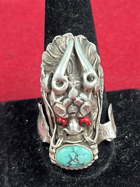 Vintage Tibetan Sterling Ring w/Dragon Head Design (1 of 3)