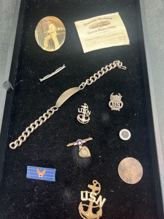 Vintage Military items (1 of 7)