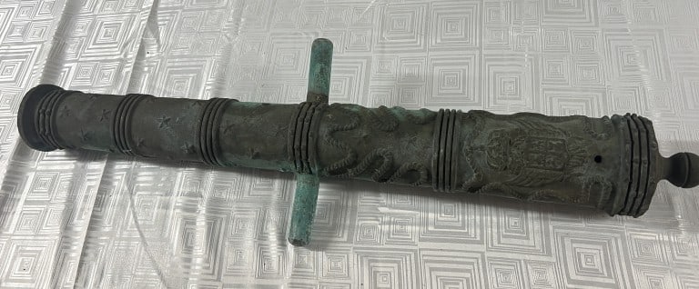 Spanish Bronze Swivel Cannon Barrel (1 of 15)