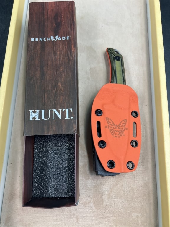 Hidden Canyon Knife: Premium hunt fixed blade designed for hunters. Compact profile and condition is new see pictures. Comes with box. No refunds given.