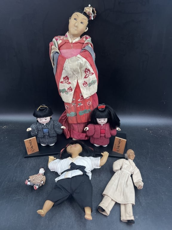 Vintage Asian Style Dolls: Features a mixture of composition and styles. Total of 6 in this lot. They measures from 3.5" to 16.5". Condition is consistent with age and use, see pictures. No refunds given.Condition