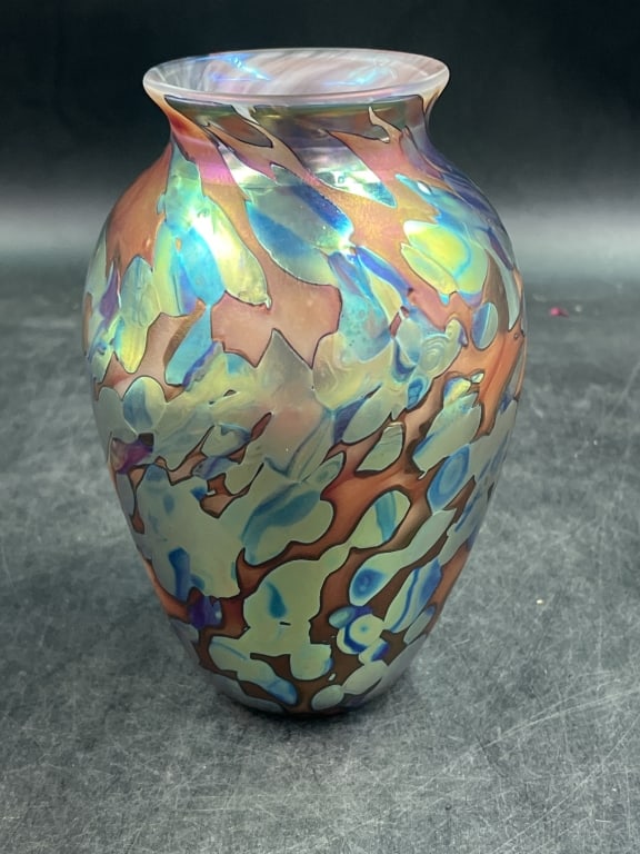 Eckardt Glass Art 'Tidepool' Hand Blown: Stunning piece that measures 7" and 14" around. Beautiful piece with incredible color. Condition is good, no chips or cracks, see pictures. No refunds given.Condition Information: It is the