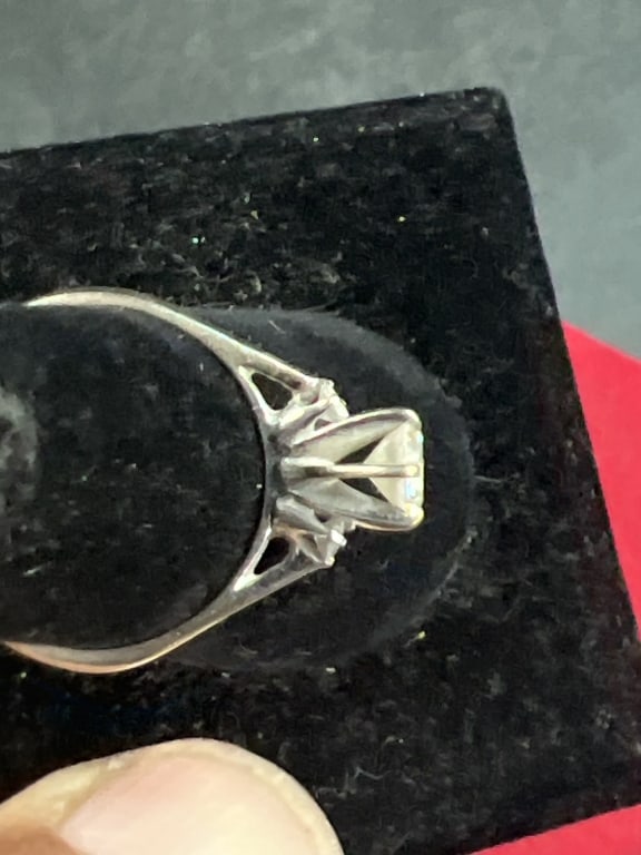 14kt Diamond Ring - 4