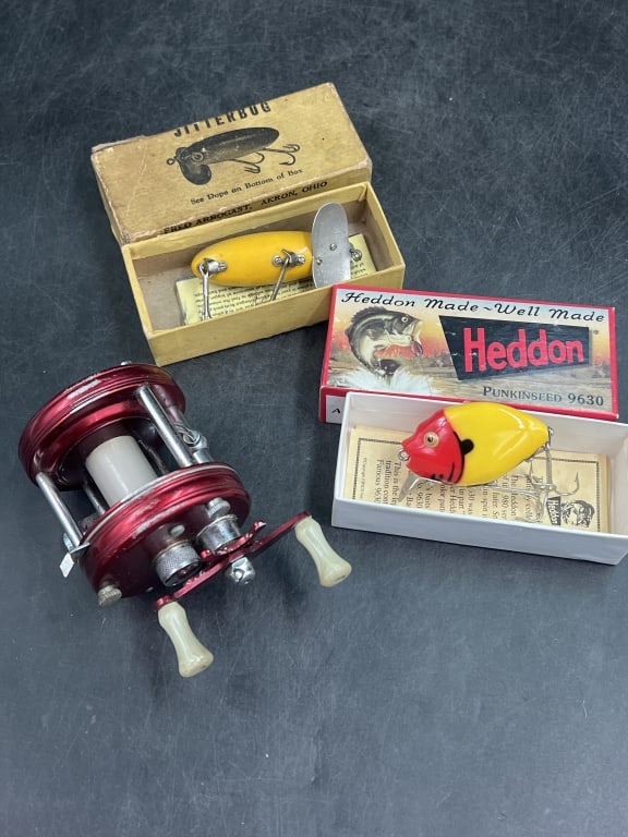 Vintage Fishing: In this lot is a Abu Ambassador No 5000 and 2 lures in there original boxes. One is a jitterbug and the other is a Heddon Lure. Condition is consistent on age and use, see pictures. No refunds