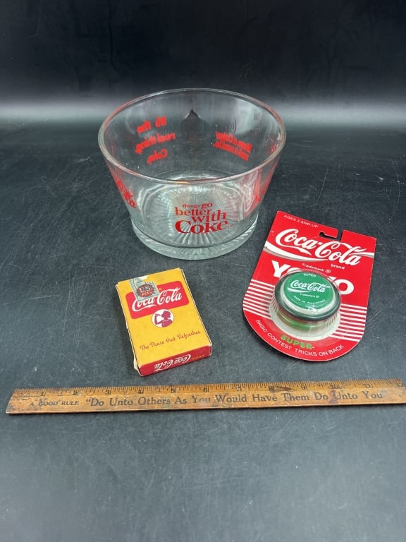 Coca Cola Memorabilia: Total of 4 items in this lot. All marked Cock, such as glass bowl, Yo-Yo, ruler and playing cards. Condition is consistent with age and use, see pictures. No refunds given.Condition