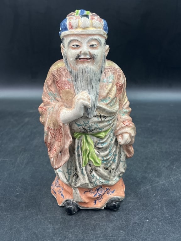 Chinese Porcelain Figure (1 of 5)