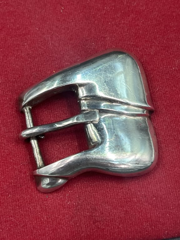 Vintage Sterling Modernist Belt Buckle: Marked on the back made by Kieselstein-Cord. Weighs 56.9g and measures 2". Condition is consistent with age and use, see pictures. No refunds given.Condition Information: It is the