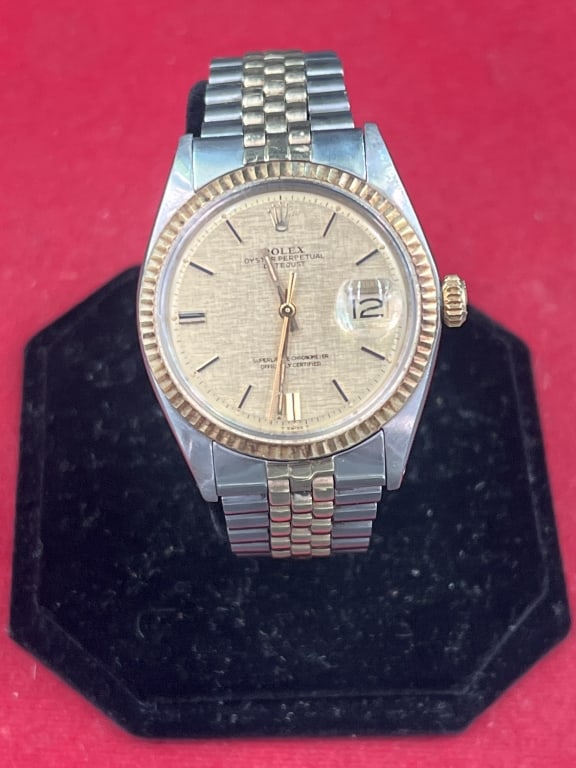 14kt Rolex Oyster Perpetual Datejust Gold Dial: Nice piece that is 14kt and stainless steel. Gold dial See pictures, condition is consistent with age and use. No refunds given.Condition Information: It is the responsibility of the buyer to
