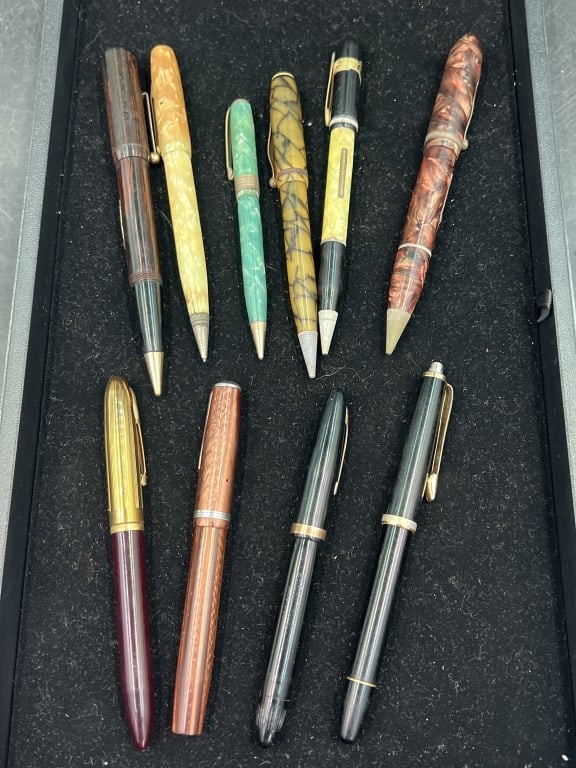 Vintage Pens (1 of 3)