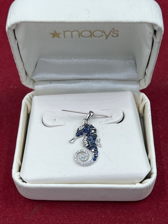 10kt White Gold Sea Horse Sapphires/Diamonds: Nice piece that is a pendant. Weighs 1.7g and measures about 1". Condition is good, see pictures. No refunds given.Condition Information: It is the responsibility of the buyer to obtain all
