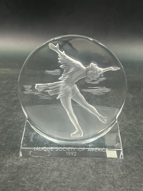 Lalique France: Lalique Society of America 1992. Collectors piece of figure skater crystal paperweight. Measures 4" and signed on base. Condition appears good, see pictures. No refunds given.Condition