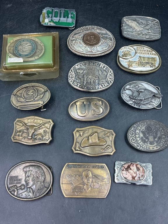 Collection Vintage Belt Buckles (1 of 5)