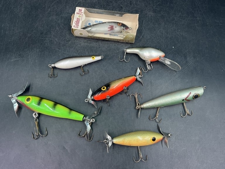 Vintage Fishing Lures (1 of 3)