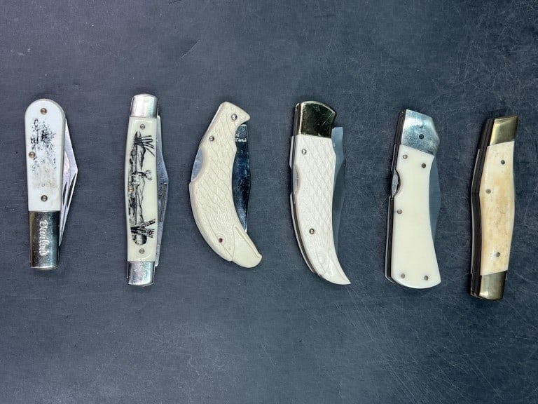 Vintage Pocketknives: Total of 6 in this lot, Some are marked Barlow, Colonial, United, etc. See pictures. Two of the knives have Eagles. Condition is consistent with age and use. No refunds given.Condition