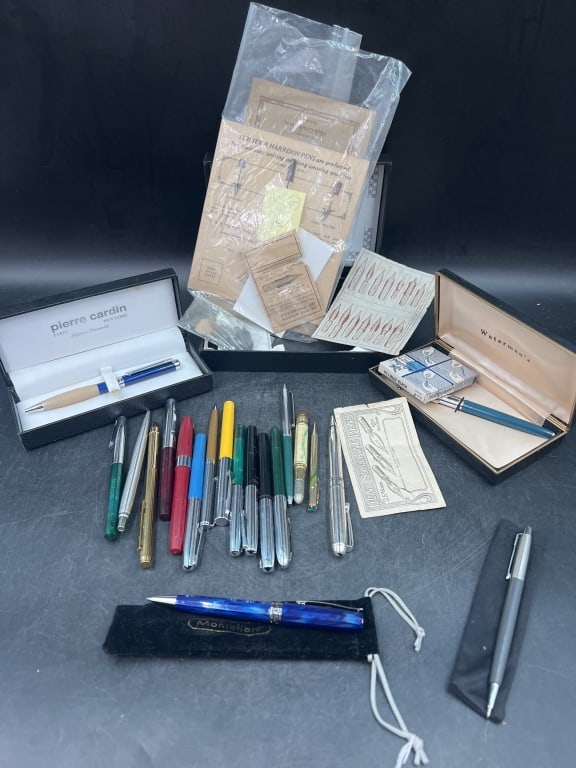 Collection of Vintage Pens (1 of 6)