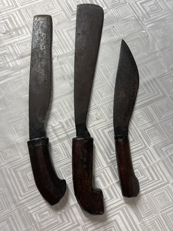 Vintage Machetes: Total of 3 in this lot. Neat older pieces that condition is consistent with age and use, see pictures. No refunds given.Condition Information: It is the responsibility of the buyer to obtain