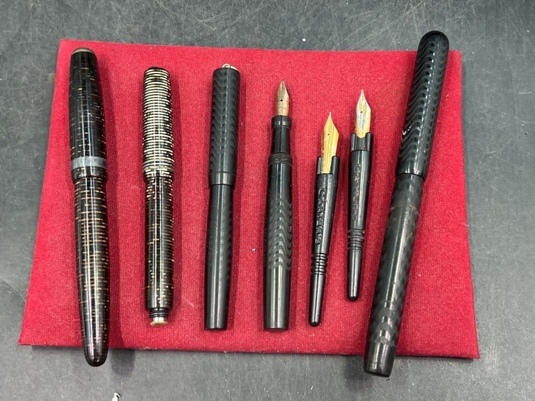 Vintage Fountain Pens (1 of 3)