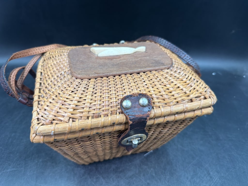 Vintage Nantucket Basket: Nice older piece with whale on top. Measures 6" x 8.5" x 7". Condition is consistent with age and use, see pictures. No refunds given.