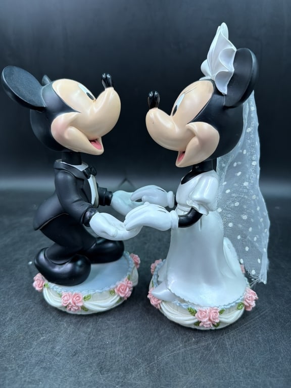 Walt Disney Minnie and Mickey Mound Wedding (1 of 4)