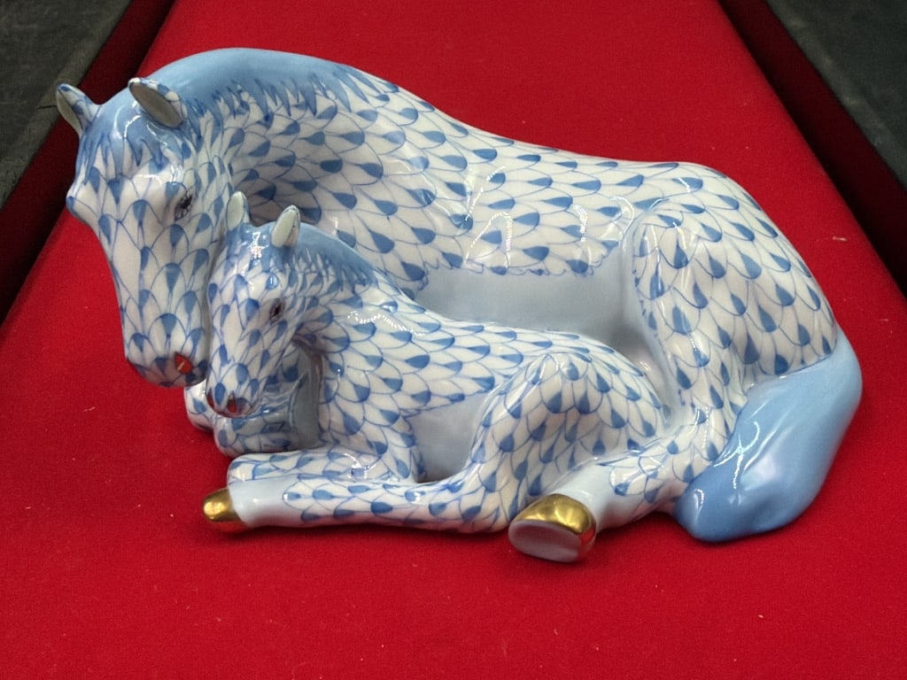 Herend Porcelain Statue (1 of 4)