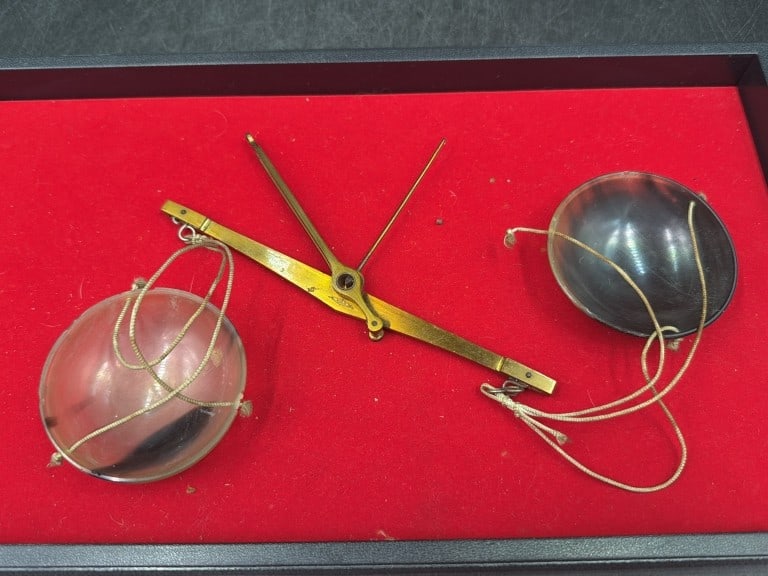 Antique Brass and horn Pocket Balance Scale (1 of 4)