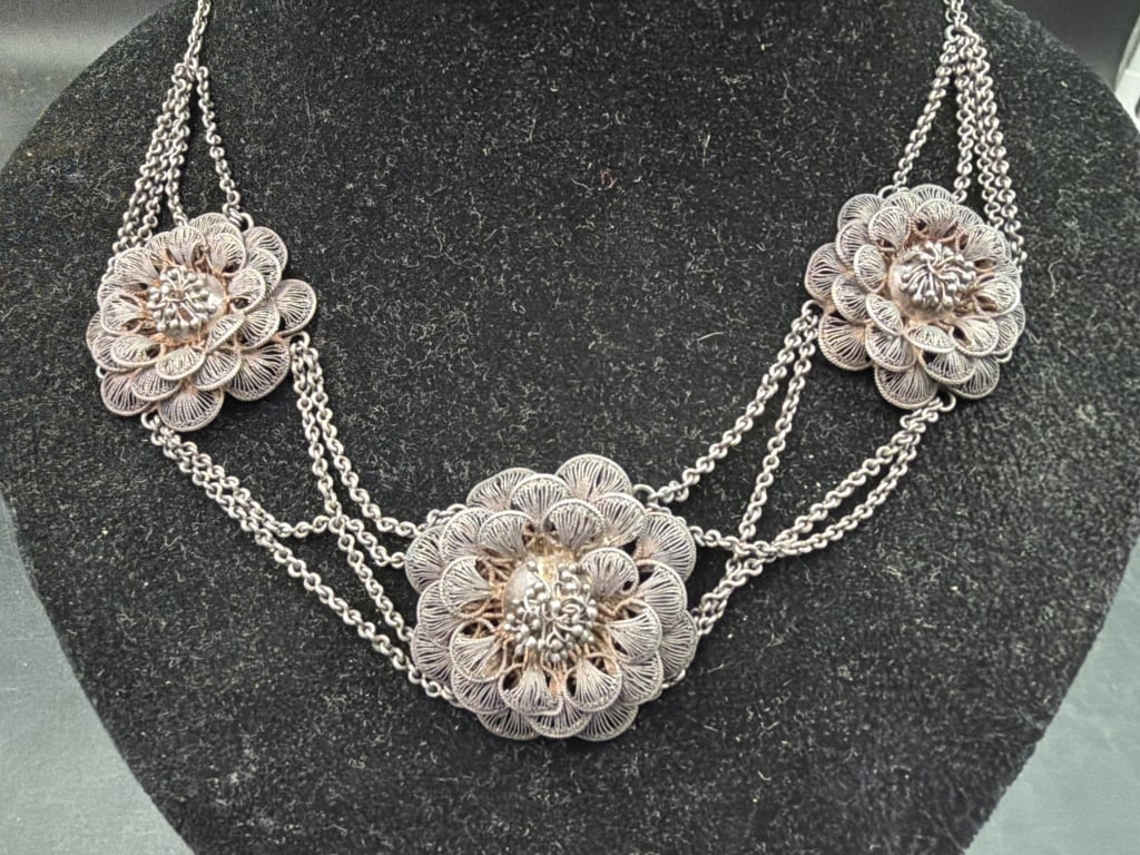 Sterling Filigree Flower Necklace (1 of 3)
