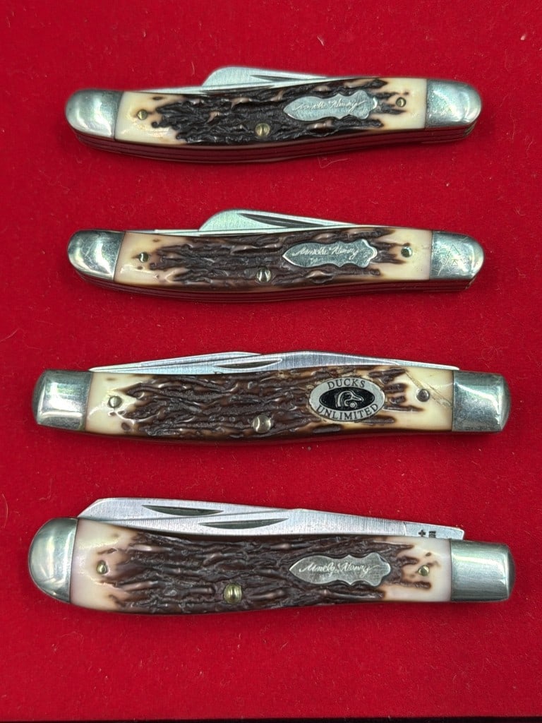 Vintage Pocketknives (1 of 3)