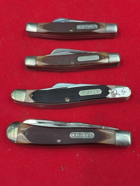 Vintage Shrade Pocketknives (1 of 7)