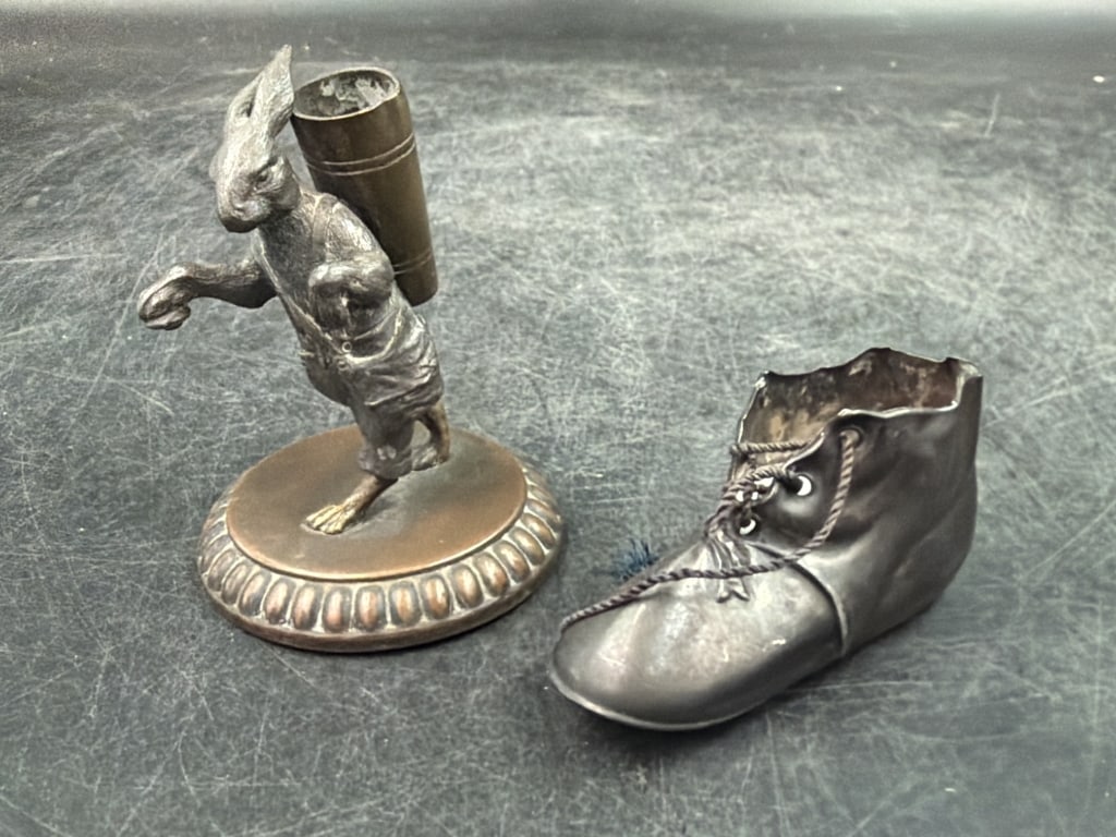 Vintage Statues (1 of 5)