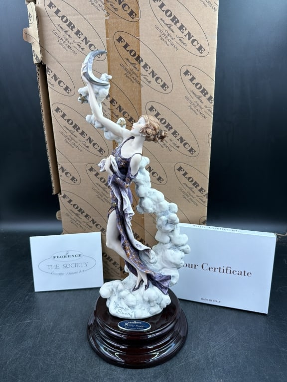 Florence Italty Giuseppe Armani Statue (1 of 2)
