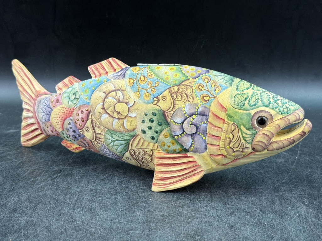 Hand Carved Russian Fish Pul: Russian hand carved and painted colorful Koi fish decorative box . Designed with hinged bottom and metal latch. Hand painted with an oriental aesthetic. Measures 4"h x 10"l. See pictures, condition