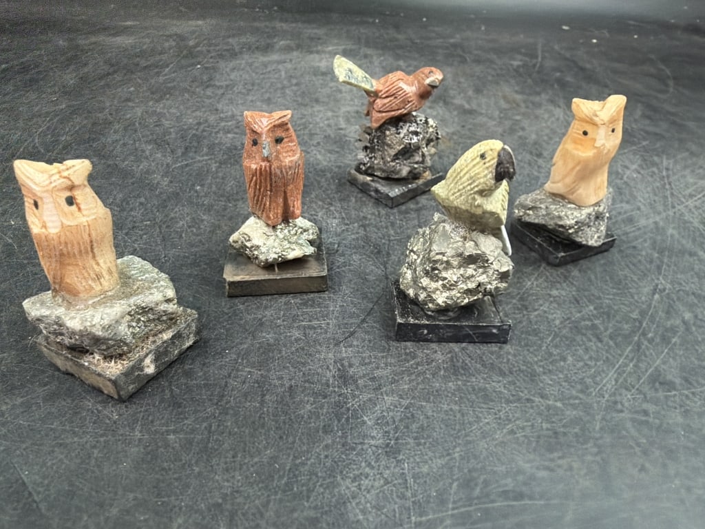 Vintage Carved Stone Animals w/Minerial Rock Base: Total of 5 in this lot. Carved out of various stones. There are 3 owls and 2 birds. Measures about 1 3/4' each. Condition is good, see pictures. No refunds given.