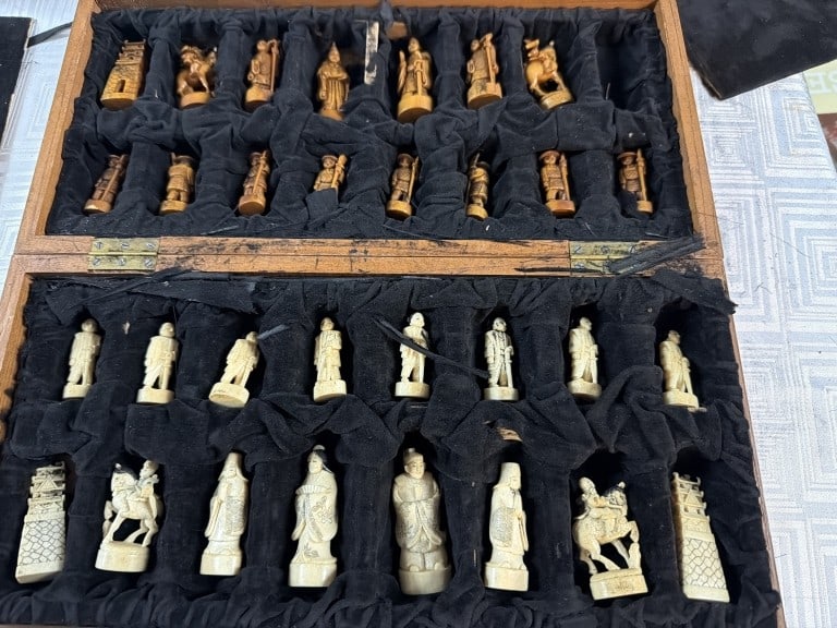 Vintage Chinese Carved Chest Set: Featuring one side in natural or bone and the other in a stained red/brown color. Missing a rook, see pictures. Condition is consistent with age and use. No refunds given.