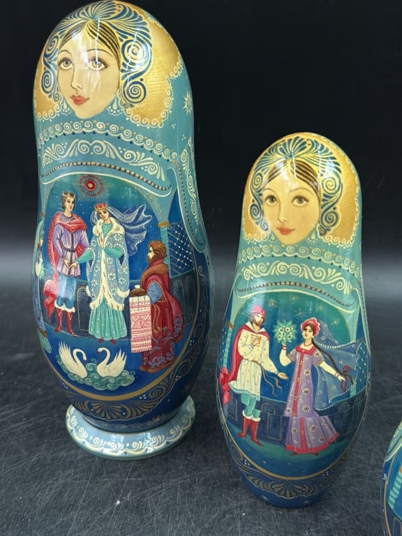 Matryoshka Nesting Dolls - 2