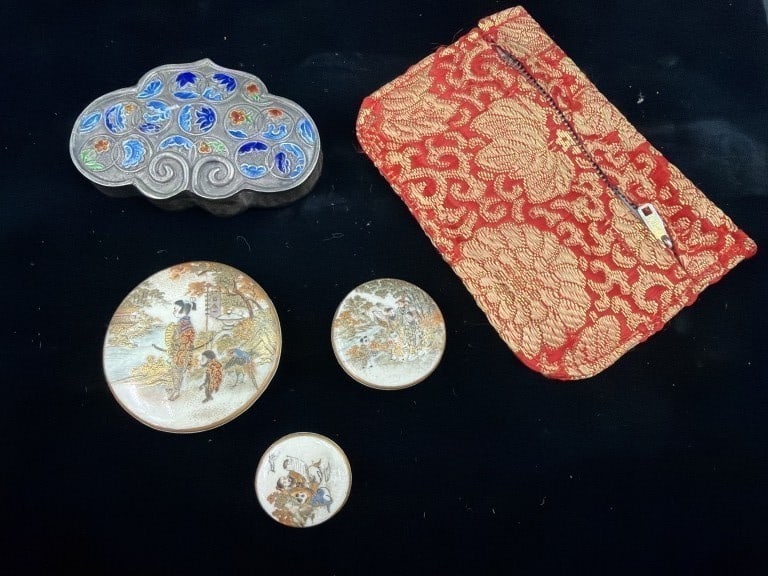 Vintage Lot: There is a antique Chinese silver and enamel "longevity lock pendant. The other pieces are Japanese Satsuma Enamel button total 3. Hand painted, see pictures. No refunds given.