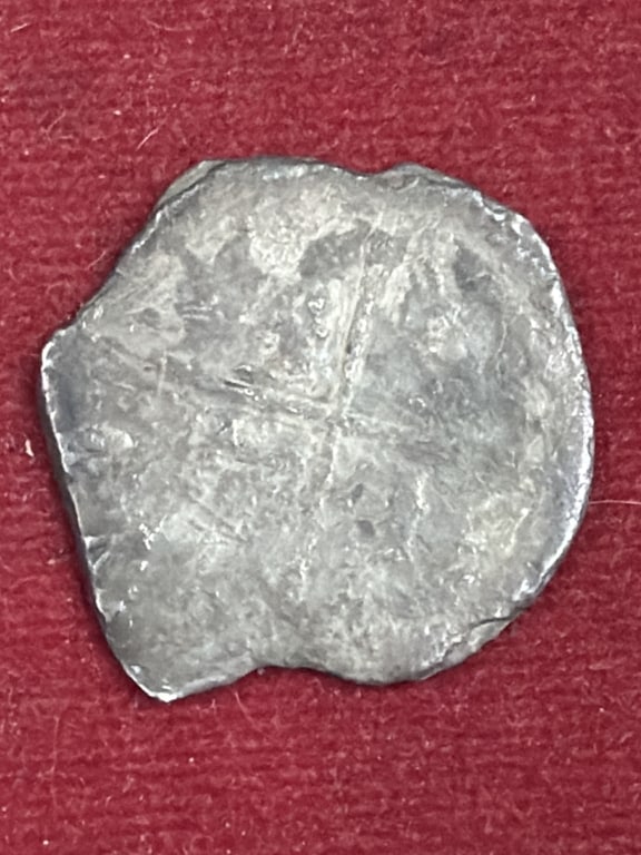 Shipwreck Coin 8 Reales: We believe it is from the Atocha. Came from the same Estate other coins came from.. See pictures, condition is consistent with age and use. No refunds given.