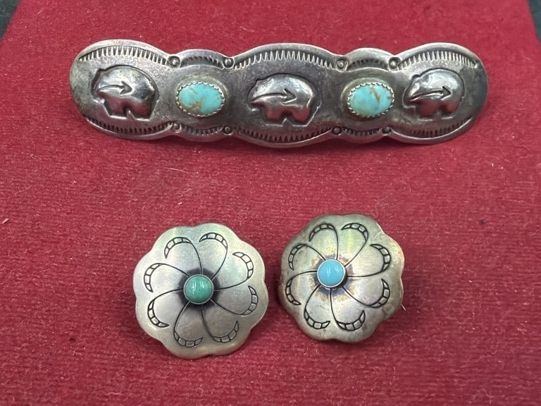 Native American Sterling Jewelry: In this lot is a sterling hair clasp and earrings both have turquoise. They weigh combined 18.8g and condition is good. See pictures. No refunds given.