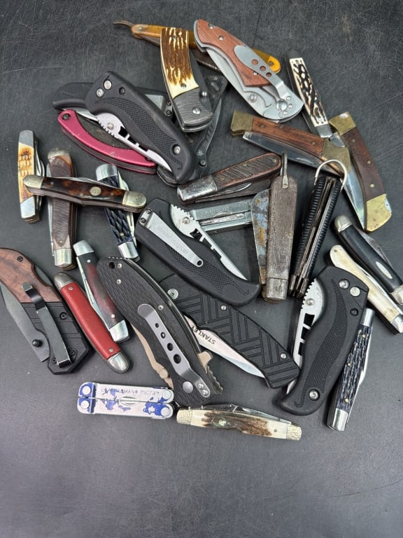 Huge Lot of Pocket Knives: Total of 39 various pocket knives in this lot. See pictures, condition is consistent with age and use. No refunds given.