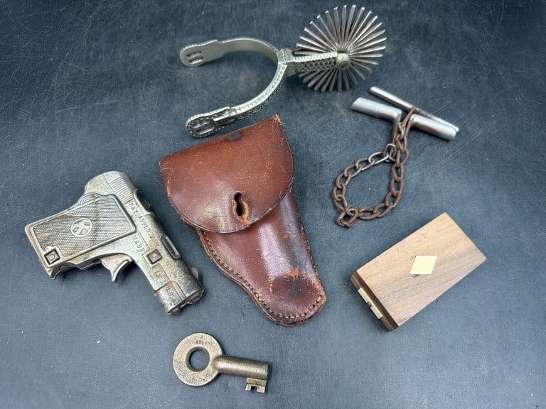 Vintage Mix Lot (1 of 10)