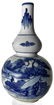 Chinese vase in porcelain double gourd and decorating