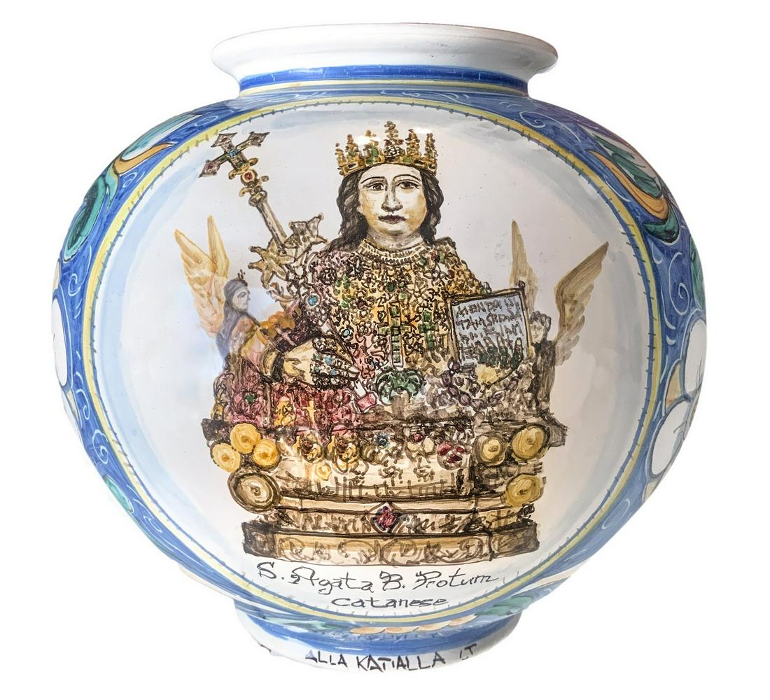 Caltagirone majolica bowl with medallion depicting St. (1 of 4)