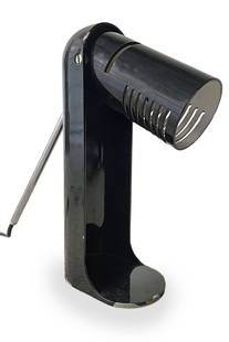 Leuka, Richard Carruthers design, Flip Top model, table: Leuka, Richard Carruthers design, Flip Top model, table lamp in glossy black lacquered metal. 70's. H cm 28. Wear and tear.