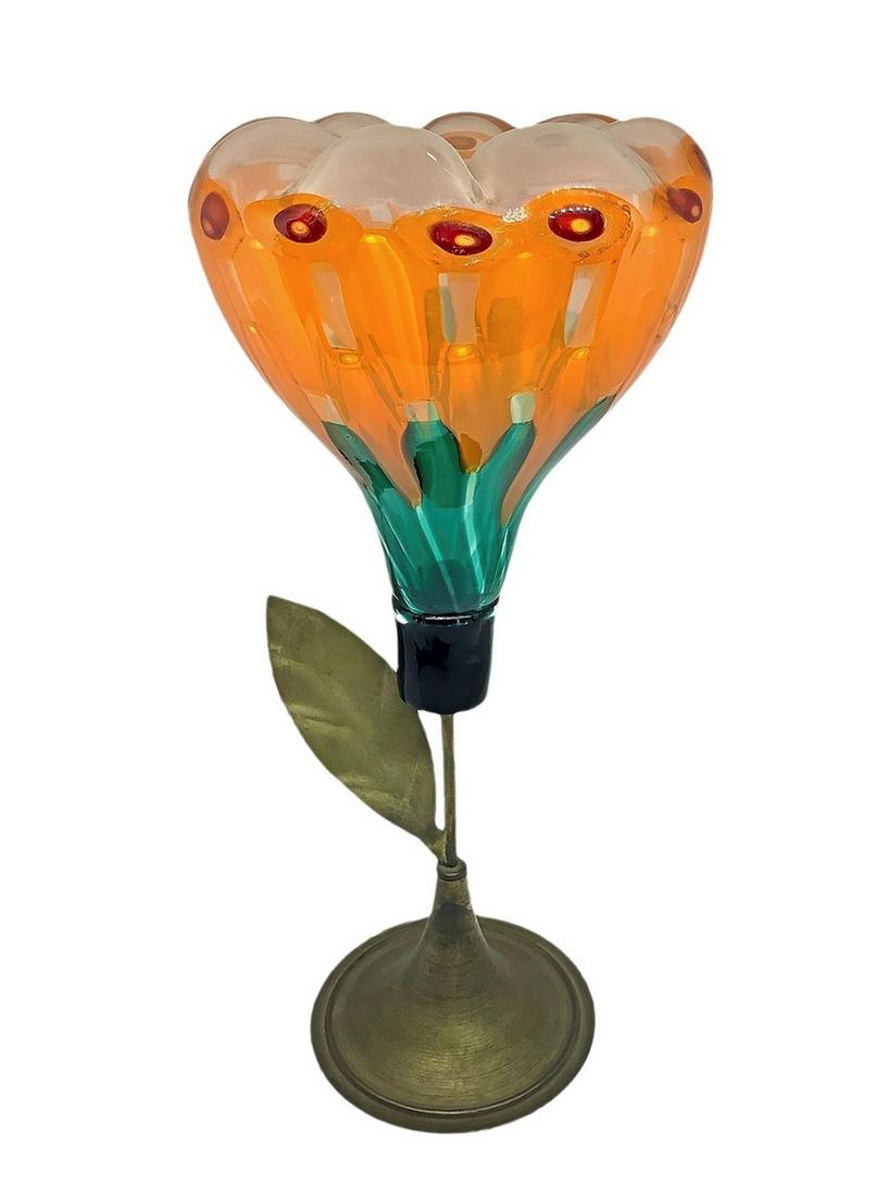 Stylized flower (1 of 4)