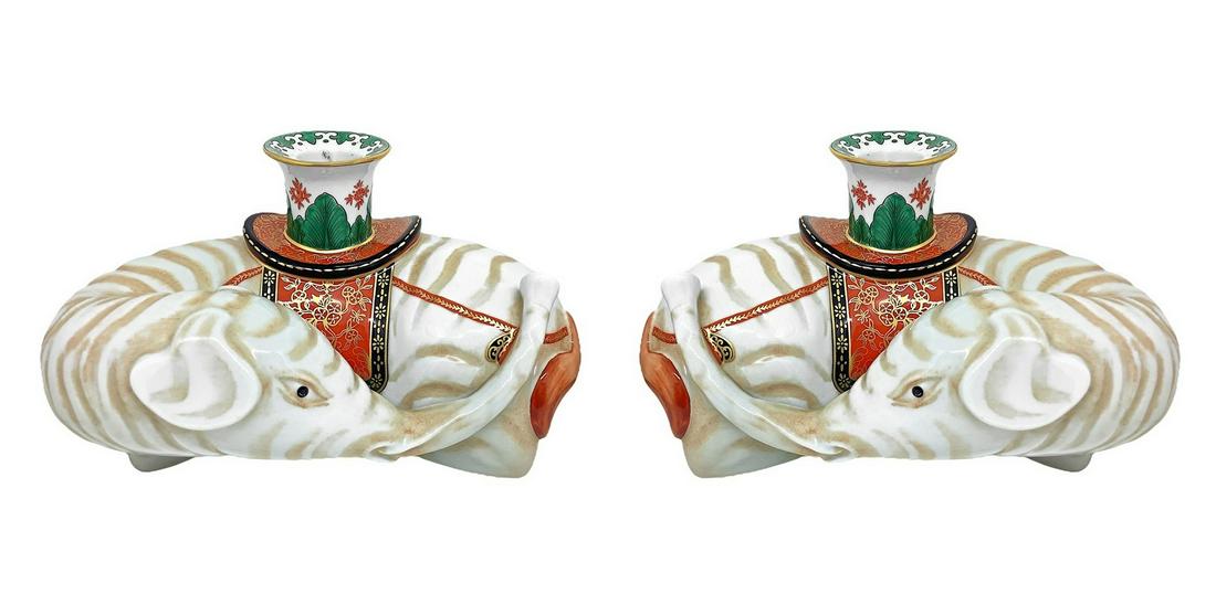 Portugal Vista Alegre - Pair of candlesticks with elephants (1 of 6)