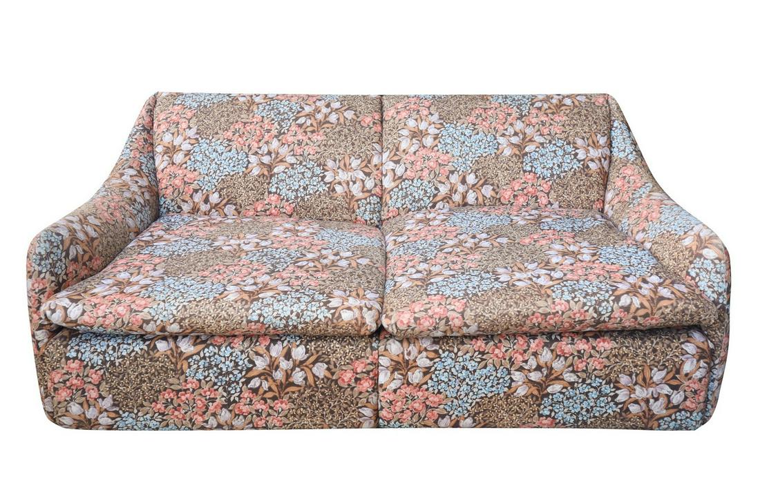 Prod. Saporiti Proposal - Two seater sofa, 70's: H 90 cm, length 167 cm, depth 72 Covered with coeval floral fabric, trademark of the manufacture. Wear and tear on the base